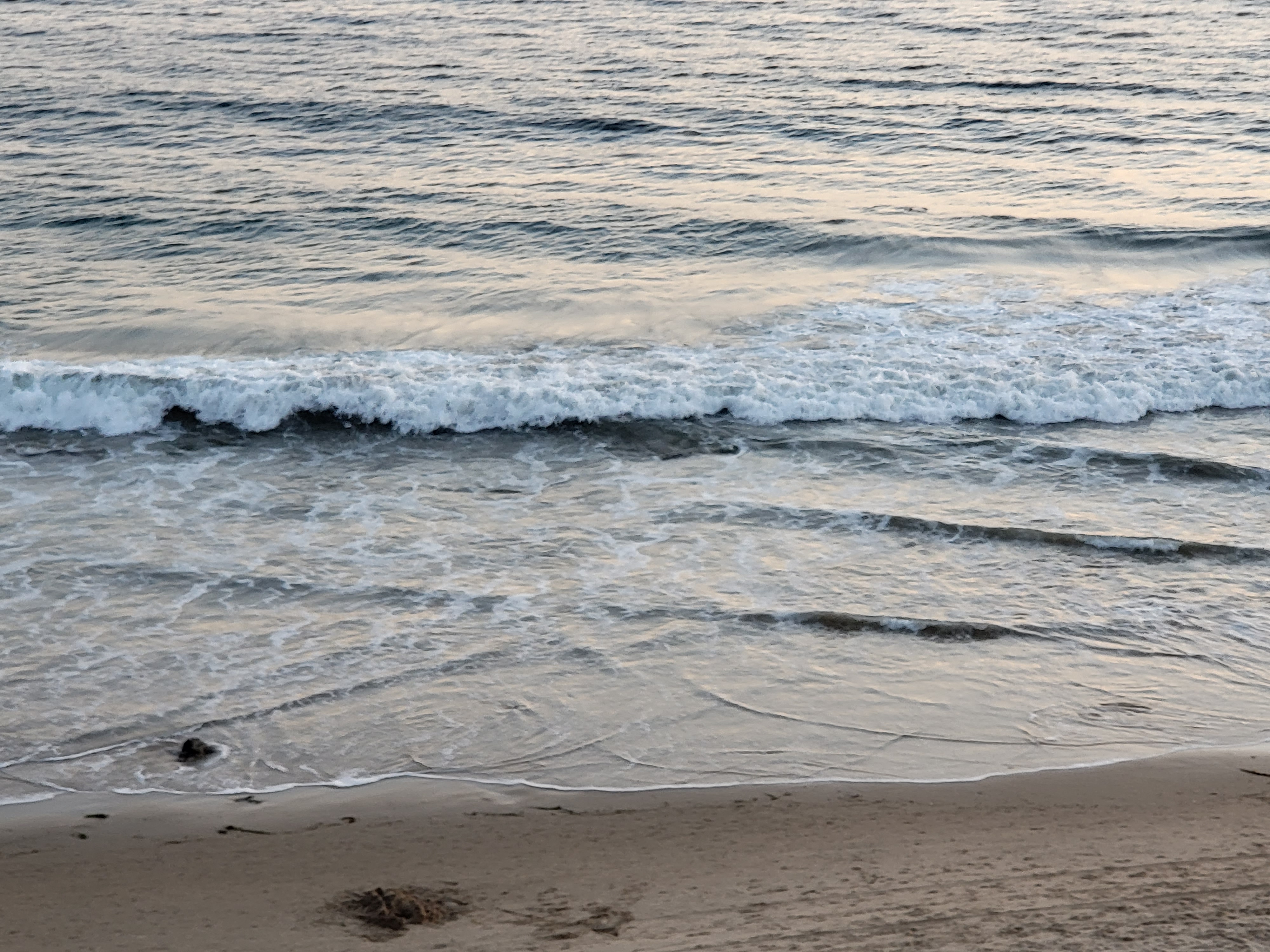 Image of Waves on the beach